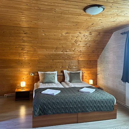 Somogyi Vendeghaz Bed and Breakfast Bancu Εξωτερικό φωτογραφία