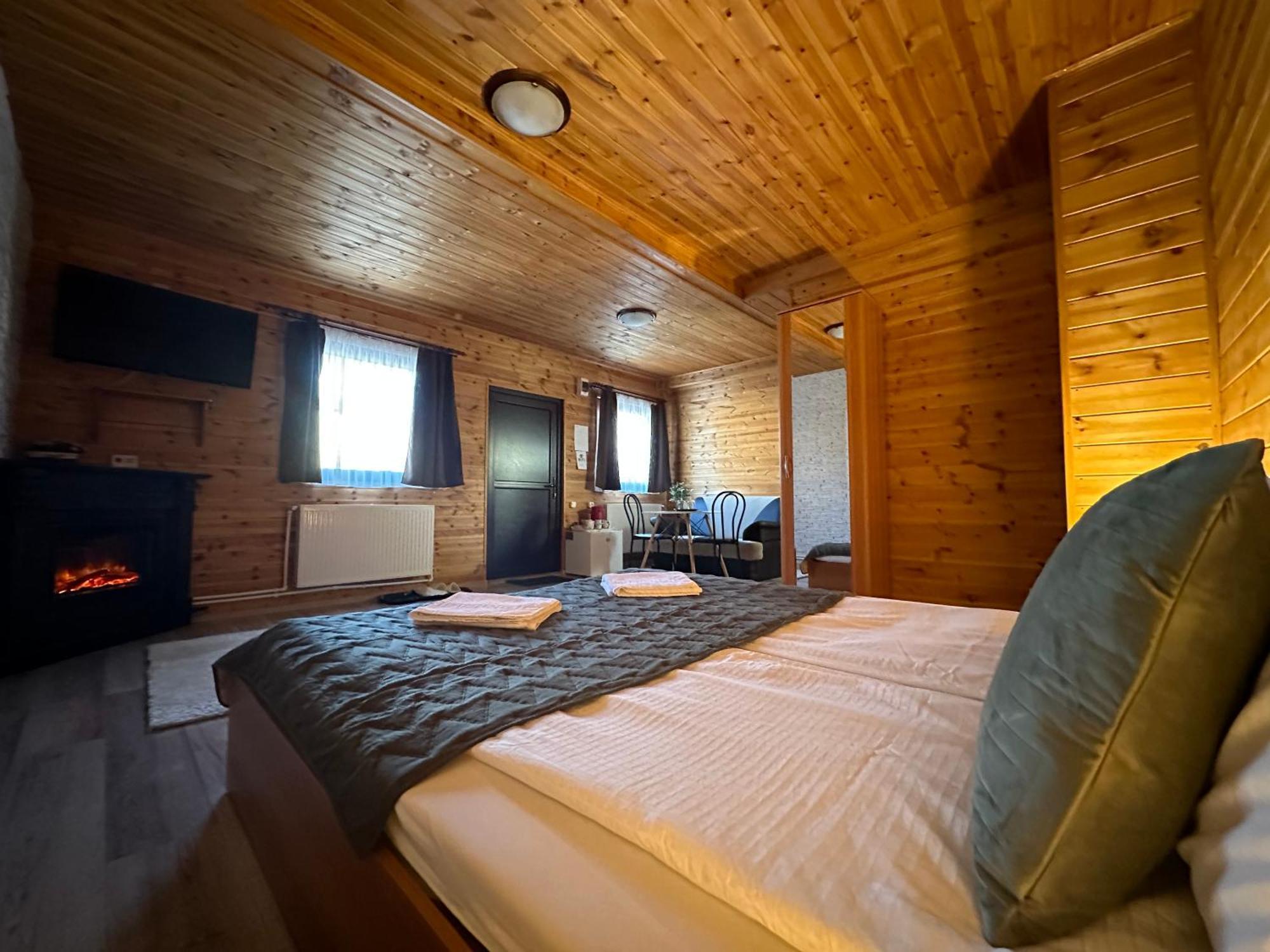 Somogyi Vendeghaz Bed and Breakfast Bancu Εξωτερικό φωτογραφία